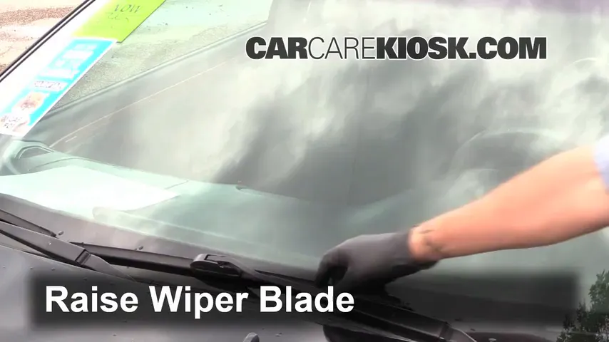 2002 Toyota Solara SLE 3.0L V6 Coupe Windshield Wiper Blade (Front)